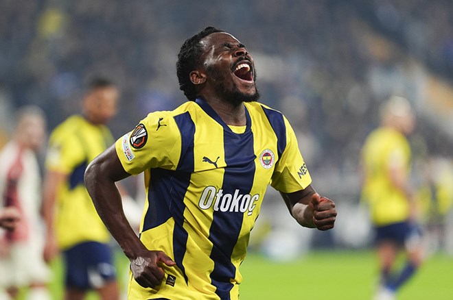 Fenerbahçe de Osayi-Samuel kararı